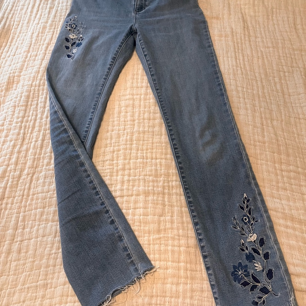 Susan Graver light Blue Jeans with Floral Embroidery